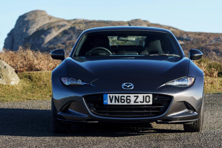  Mazda MX-5 RF 2017 года  (UK) (фото 9 из 40)